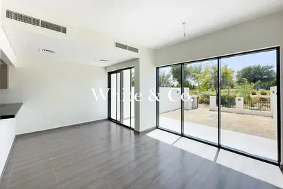 3 Bedrooms | Single Row | End of June