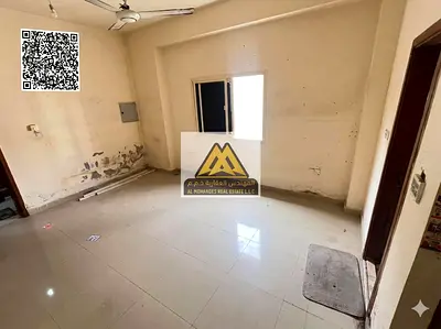 يحتوي الاستوديو على مطبخ منفصل، مما يوفر خصوصية أفضل داخل الوحدة وتنظيمًا عمليًا للمساحة،