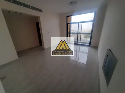 This brand new, fully furnished apartment boasts an excellent size and is located on the main road. Ideal for families, it's situated in a clean and q