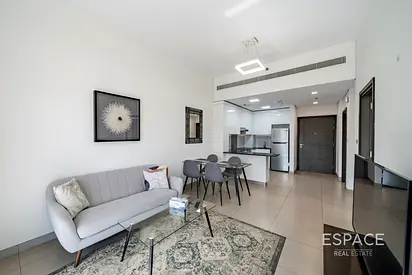Fully Furnished|High Floor|Boulevard View