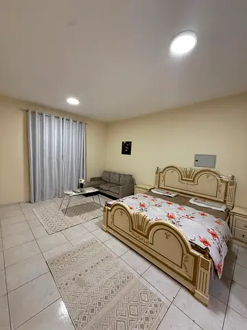 استوديو للإيجار