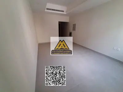 Brand new apartment with excellent specifications and a modern design, offering an open view of the main street. Suitable for families and boasting a