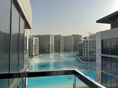 1BR with Lagoon View |Light Filled | Move In Ready