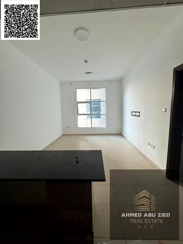 ارقي وافضل شقه ببلكونه مفتوحه/ باركن مجاني /امريكن كيتشن /صاله /2 حمام /غرفه ماستر /لوكيشن مميز جدا / التامين شيك /سعر مميز جدا / تسهيلات في الدفعات