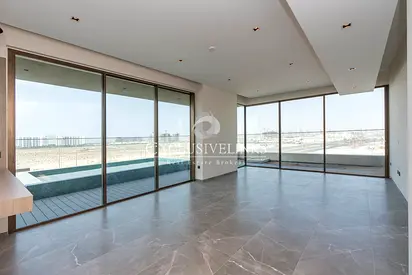 Huge Corner Unit | No Agency Comms | Private Pool