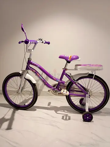 Kids Bicycle with Training Wheels and Mirror – Excellent Condition