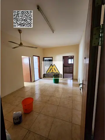 شقة غرفة وصالة للإيجار السنوي في النخيل 1 عجمان، تتميز بمساحة كبيرة وبلكونة، في موقع مميز قريب من كورنيش عجمان وأبراج الديوان، مناسبة للسكن المريح وبس