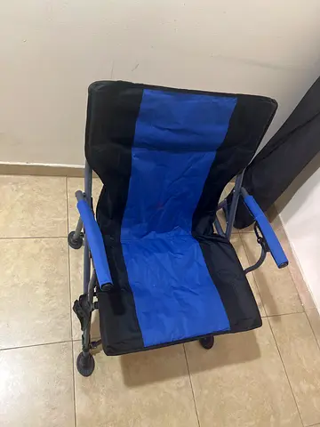 Lightweight outdoor foldable chair - blue/black, excellent condition