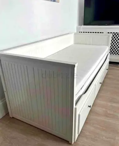 IkEA Heamness day bed with IkEA mattress 2