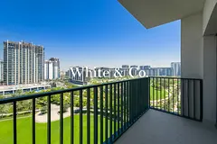 Middle Floor | Amazing View | Spacious