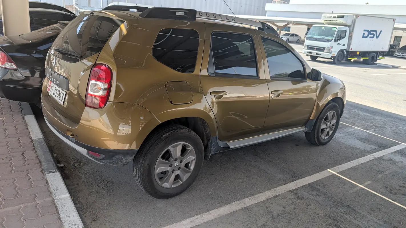 Renault Duster 2017 — photo 1 of 6