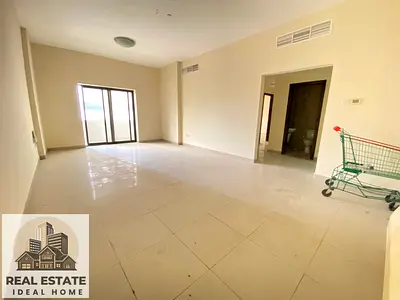 ** NEAR KING FAISAL ROAD ** 3BHK WITH CLOSE HALL ** FULL FAMILY BUILDING