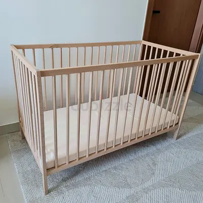 Wooden Baby Crib with Mattress - Light Natural Finish, Height adjustment capability in two levels