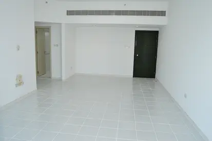 Fabulous 3 BHK Apt In Sheikh Zayed Road