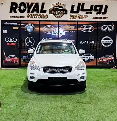 2015 Infiniti QX50 photo 2