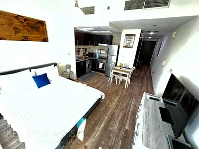 Lovely Furnished vacant Small Studio with Water View