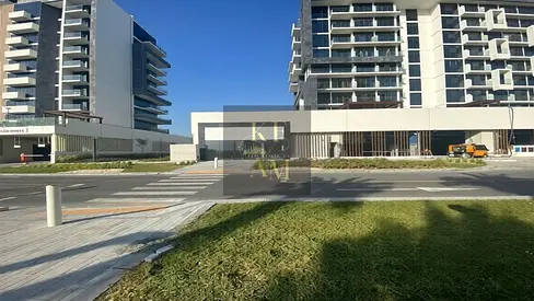 Prime Location | Fully Fitted | Corner | Chiller Free | Shop | For Rent | Azizi Riviera