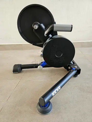 Wahoo Kickr v5 in perfect condition and Training table