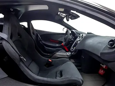 صورة مصغرة 11 لـ 2020 Mclaren 620R
