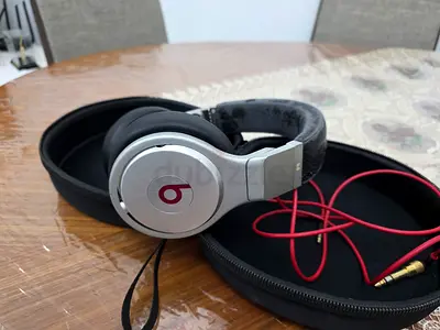 BEATS BY DR DRE PRO