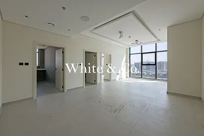 Closed Kitchen | Close to Metro | Vacant
