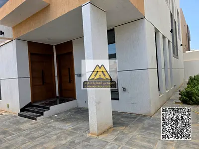 فيلا جميلة جداً مناسبة للسكن العائلي، تقع في منطقة الياسمين الهادئة والقريبة من جميع الخدمات والمدارس والطرق الرئيسية، مما يوفر راحة وسهولة في التنقل.
