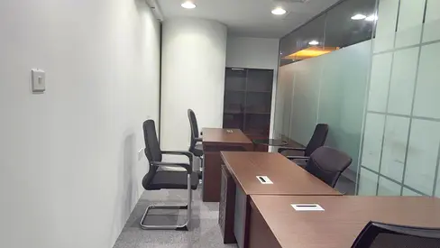 100 SFT Fully Furnished Office with all amenities for AED AED 24,999 Yearly