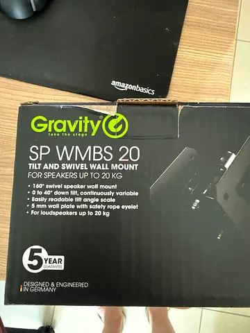 20 kg Speaker mount tilt and shivel - new never used