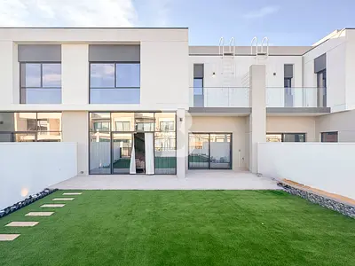 Single Row I Prime location I Vastu | Upgraded
