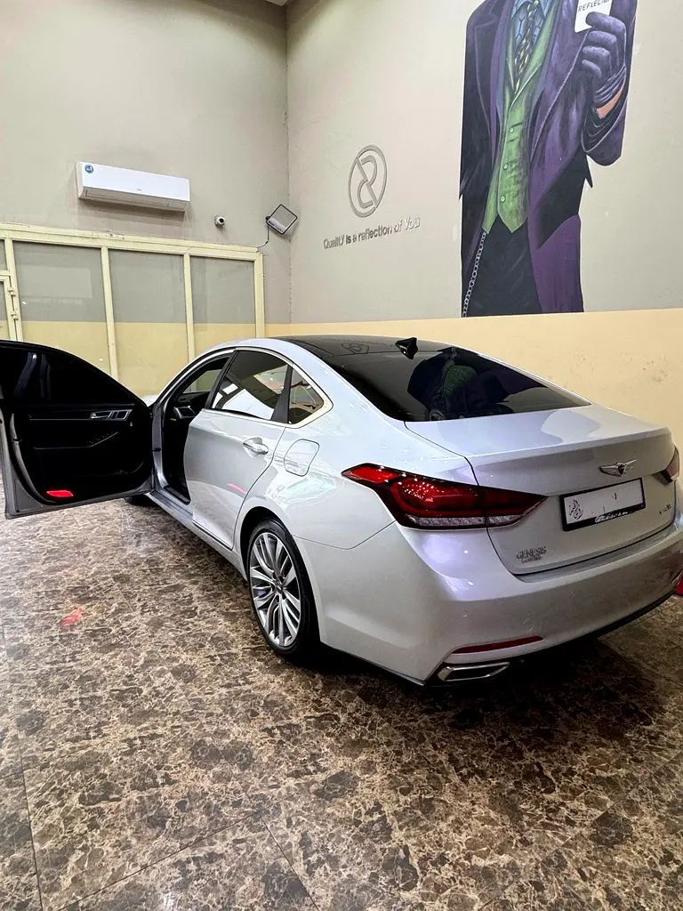 Genesis G80 2015 — photo 1 of 4