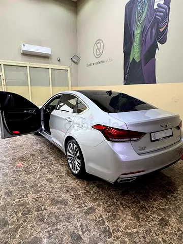 Genesis G80 Super Clean