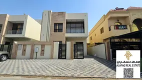 Luxury villa for rent in Al Yasmeen, 5 bedrooms with majlis, living room, rooftop and 6 bathrooms fo