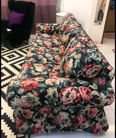 Floral 3-seater Sofa in perfect condition