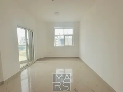 Spacious 1 bedroom | Balcony | close to city center