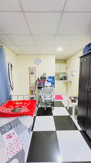 Small studio room good for executive bachelor or working couple