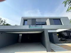 Ultra-Luxury 5BR Signature Villa with Private Pool, Lift &amp; Rooftop | Masaar