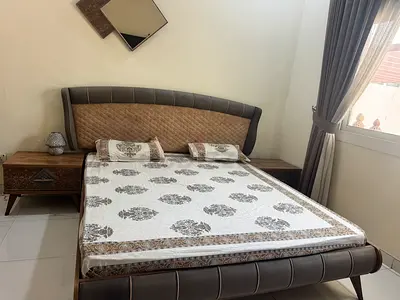 King size bedroom set with matress dressing side tables n wall mirror