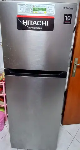 184 LITRE HITACHI FRIDGE
