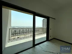 1 bedroom with Large Layout and Community View