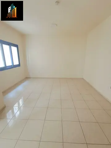 Neat clean family building near kacha parking and Cornish central AC with balcony unfurnished Studio
