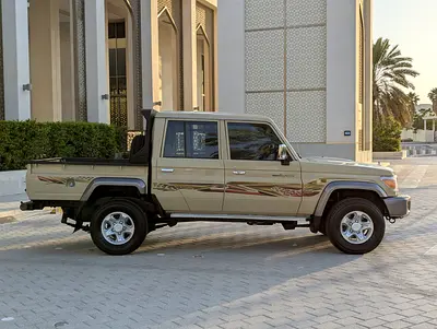 صورة 18 لـ 2016 Toyota LAND CRUISER 70 SERIES