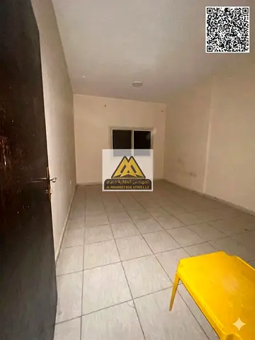 Very large space | Separate living room | Prime location on King Faisal Street, close to all services | Easy access to Dubai