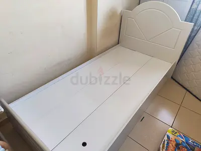 Single Bed (With basic Storage)