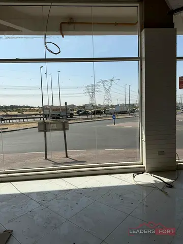 Retail Showroom | 1,129 Sqft | Vacant | Main Road