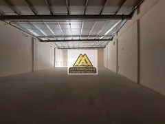 Annual Rental in Al Jurf Industrial Area, Ajman: Warehouses of Various Sizes with Mezzanine Levels