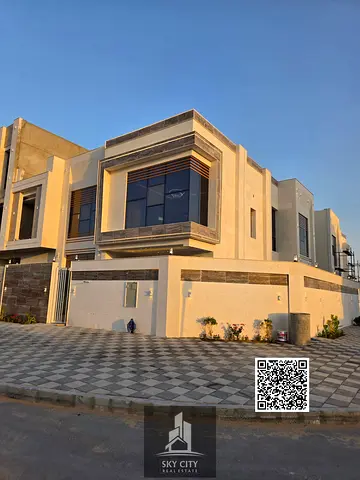 للبيع : فيلا كورنر مودرن فاخره بمنطقه الحليو 2 _ عجمان بسعر شامل رسوم التسجيل والتملك _ بجوار مجمع ازهي وكافه الخدمات _ تملك حر