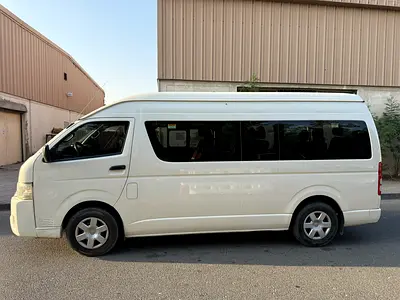 Toyota Hiace GLS 2018 - GCC Specs - Well Maintained