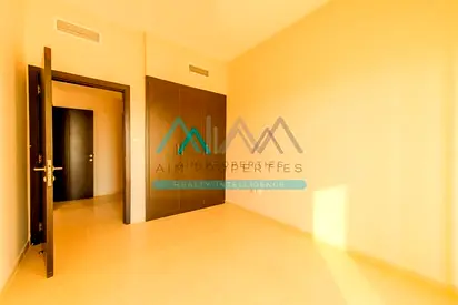 Spacious 3BR + Maids Room Apartment | Mazaya 12 Liwan | Balcony & Community Views