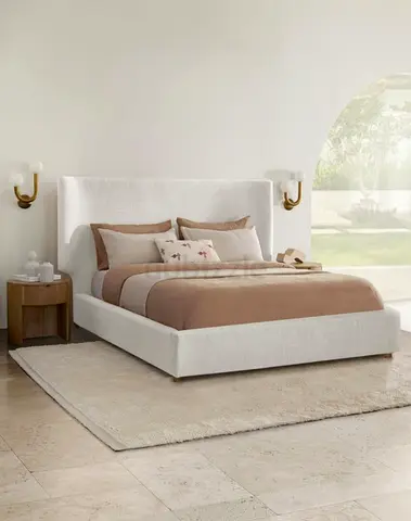 Stylish Modern King Size Bed with Spring Mattress