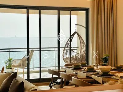 Chic | Beachfront Zone | Great Value